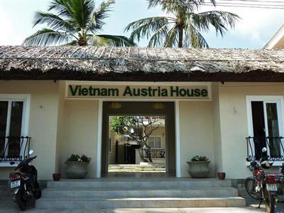 фото отеля Mui Ne Backpackers Resort Vietnam Austria House