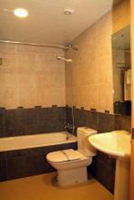 фото отеля Apartamentos Neptuno Calella