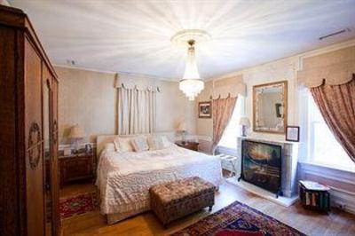 фото отеля Melange Bed and Breakfast