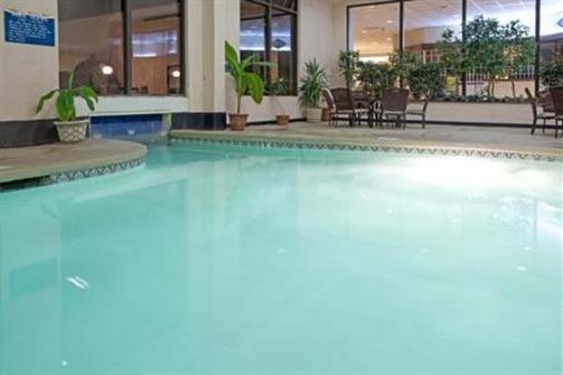 фото отеля Holiday Inn Salisbury