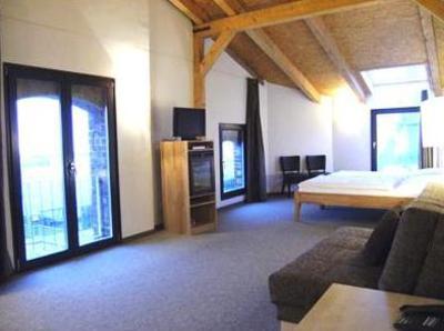 фото отеля Aparthotel Hafenspeicher Stralsund