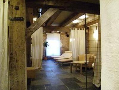 фото отеля Aparthotel Hafenspeicher Stralsund