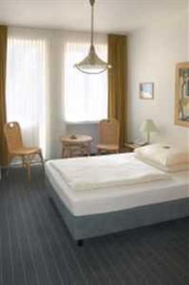 фото отеля Hotel Am Ehrenhof