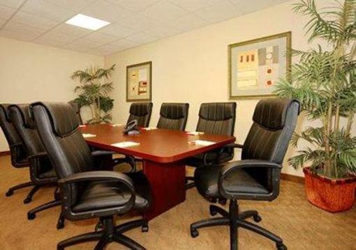 фото отеля Econo Lodge Inn & Suites New Braunfels