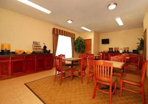 фото отеля Econo Lodge Inn & Suites New Braunfels