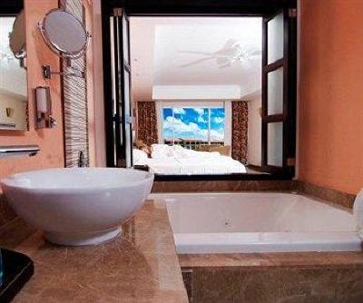 фото отеля Sandos Riviera Beach Resort & Spa Playa del Carmen