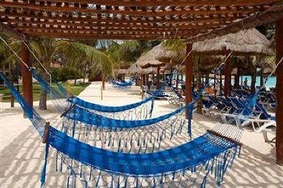 фото отеля Sandos Riviera Beach Resort & Spa Playa del Carmen
