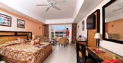 фото отеля Sandos Riviera Beach Resort & Spa Playa del Carmen