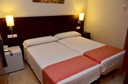фото отеля Hostal Al-Andalus