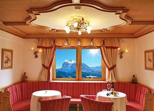фото отеля Hotel Fanes Selva di Val Gardena