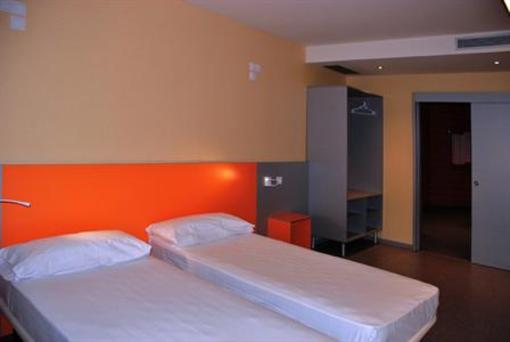 фото отеля Twentytu Hostel