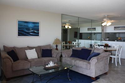 фото отеля Island House