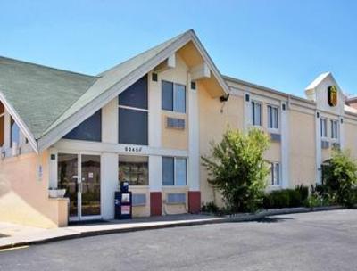 фото отеля Super 8 Wichita Airport