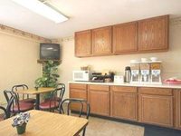 Super 8 Wichita Airport
