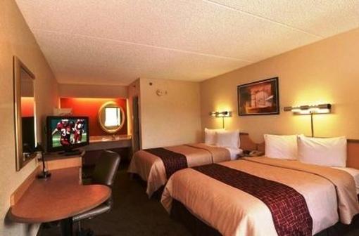 фото отеля Red Roof Inn Dayton - Fairborn Nutter Center