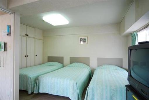 фото отеля Weekly Green Inn Namba
