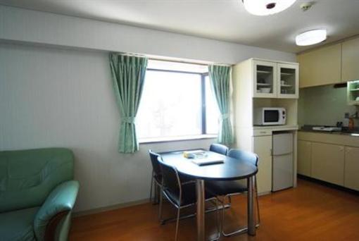 фото отеля Weekly Green Inn Namba