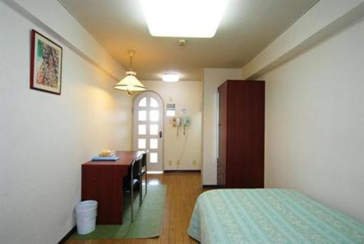 фото отеля Weekly Green Inn Namba
