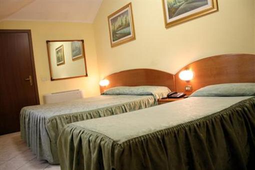 фото отеля La Caravella Hotel Milan