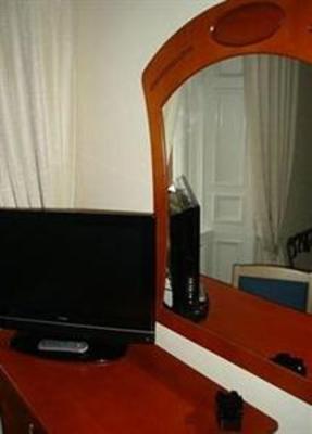 фото отеля Adamton House Hotel