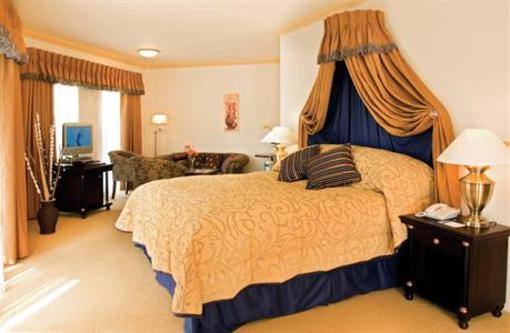 фото отеля BEST WESTERN Knights Hill Hotel