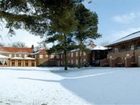 фото отеля BEST WESTERN Knights Hill Hotel