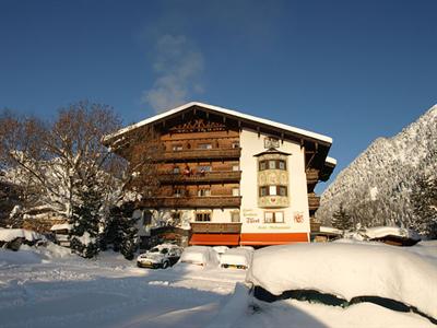фото отеля Gasthof - Hotel Tyrol