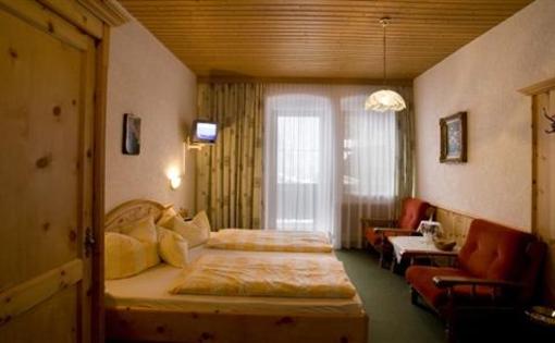 фото отеля Gasthof - Hotel Tyrol