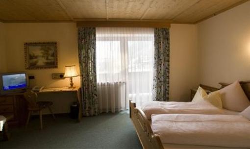 фото отеля Gasthof - Hotel Tyrol