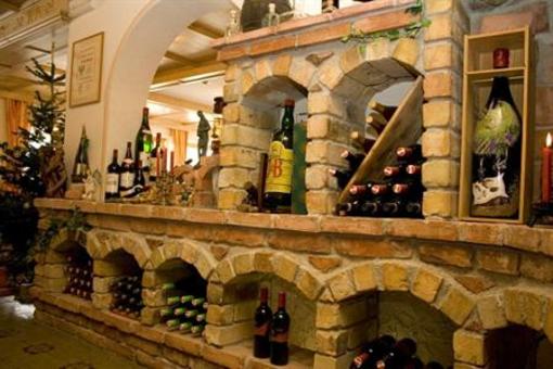 фото отеля Gasthof - Hotel Tyrol