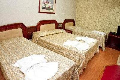 фото отеля Caravelle Palace Hotel