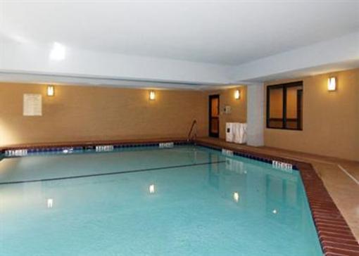 фото отеля Lake Lanier Suites