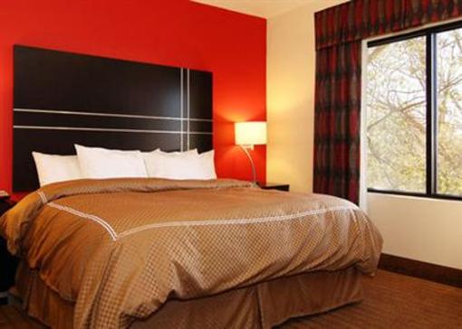фото отеля Lake Lanier Suites