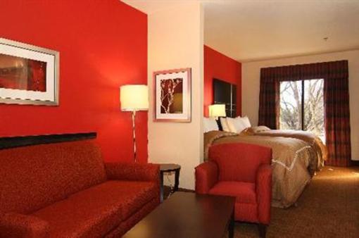 фото отеля Lake Lanier Suites