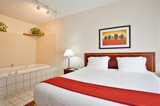 фото отеля Holiday Inn Express Merrillville