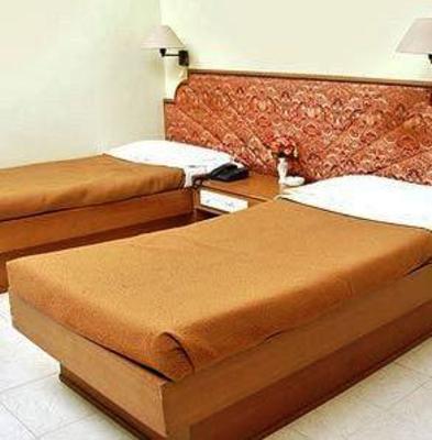фото отеля Raajpath Hotel Vadodara