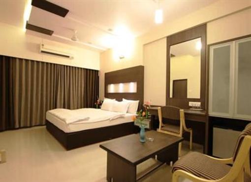 фото отеля Raajpath Hotel Vadodara