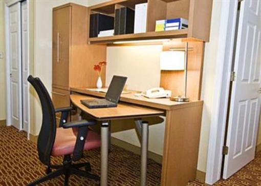 фото отеля TownePlace Suites Albuquerque Airport