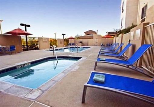 фото отеля TownePlace Suites Albuquerque Airport