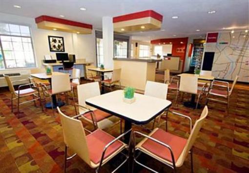 фото отеля TownePlace Suites Albuquerque Airport