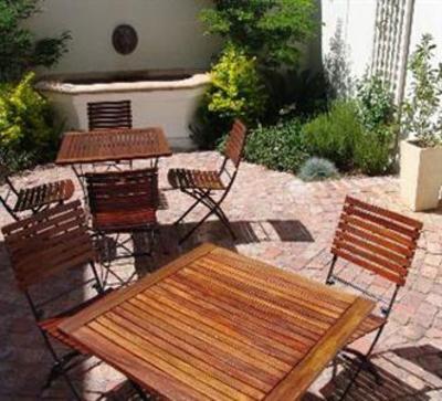 фото отеля Nine Flowers Guest House