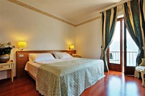 фото отеля La Caletta Hotel Bolognese Brenzone