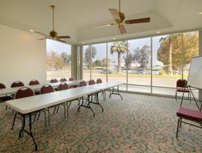 фото отеля Days Inn Bakersfield