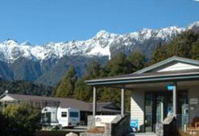 фото отеля Fox Glacier Holiday Park & Motels