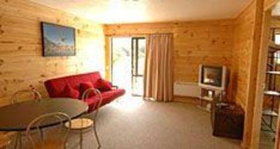 фото отеля Fox Glacier Holiday Park & Motels