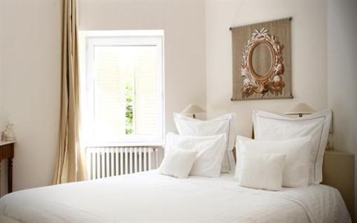 фото отеля Auberge du Paradis Hotel Saint-Amour-Bellevue