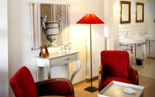 фото отеля Auberge du Paradis Hotel Saint-Amour-Bellevue