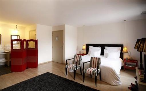 фото отеля Auberge du Paradis Hotel Saint-Amour-Bellevue