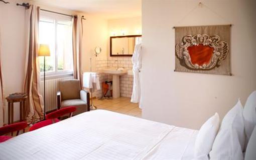 фото отеля Auberge du Paradis Hotel Saint-Amour-Bellevue