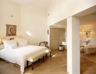 фото отеля Auberge du Paradis Hotel Saint-Amour-Bellevue